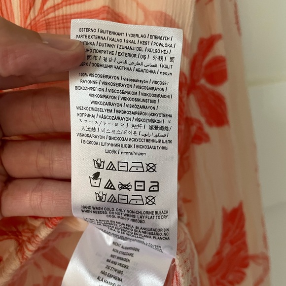 GUESS | Floral wrap blouse | size M - Picture 6 of 7